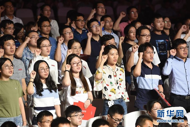 （新华全媒头条·图文互动）（4）凝心铸师魂 立德育新人——以习近平同志为核心的党中央关心教师队伍建设纪实