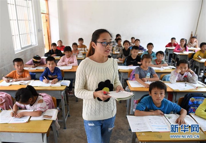 （新华全媒头条·图文互动）（12）凝心铸师魂 立德育新人——以习近平同志为核心的党中央关心教师队伍建设纪实