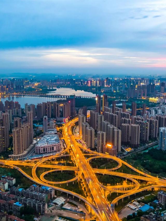 湖北，主要靠气质